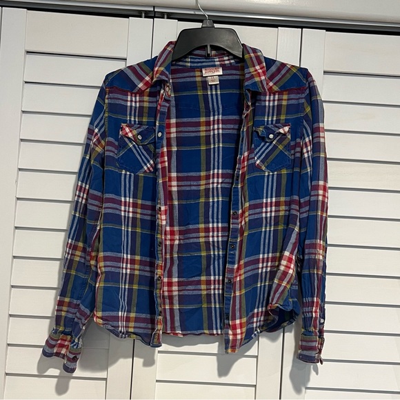 Cute vintage looking flannel - Picture 4 of 4